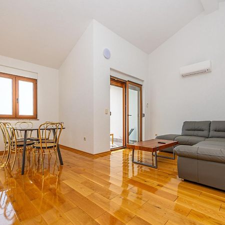 Apartments Francoise تْسْغيكفانِتْسا المظهر الخارجي الصورة
