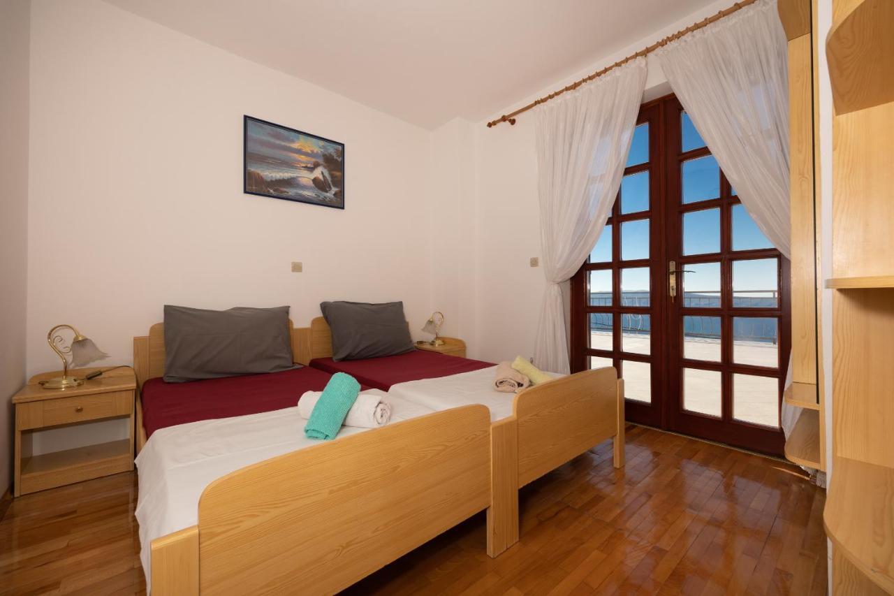 Apartments Francoise تْسْغيكفانِتْسا المظهر الخارجي الصورة