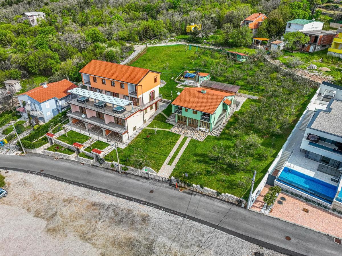 Apartments Francoise تْسْغيكفانِتْسا المظهر الخارجي الصورة