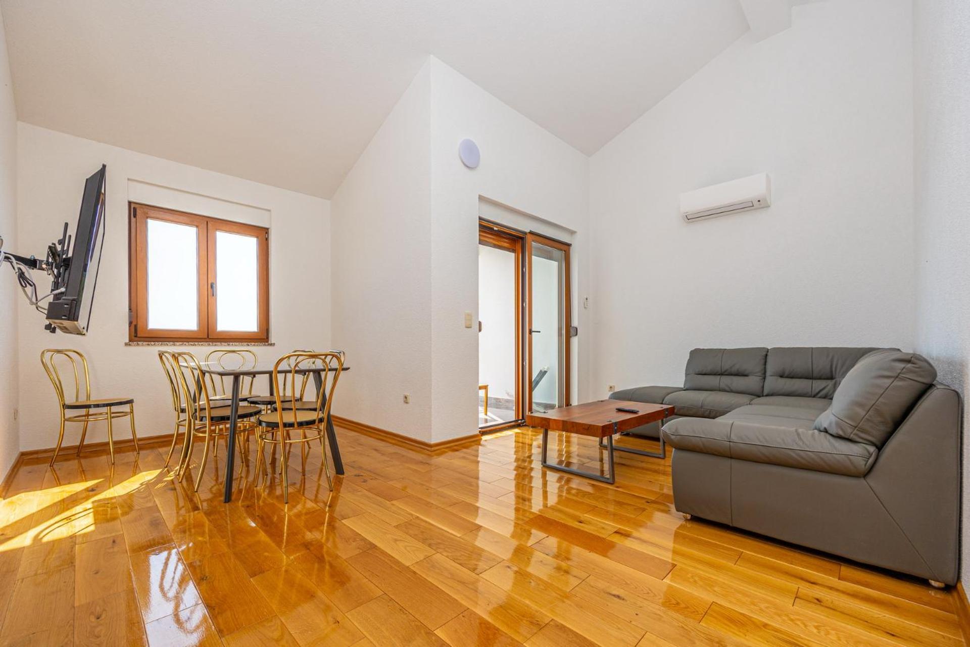 Apartments Francoise تْسْغيكفانِتْسا المظهر الخارجي الصورة